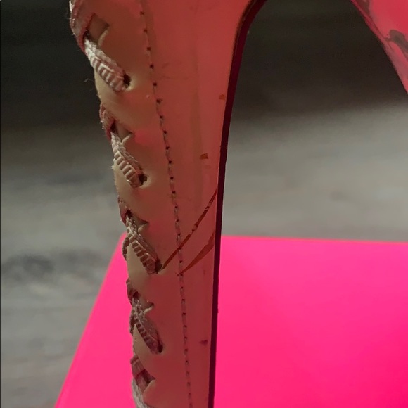 Betsey Johnson’s stilettos - Picture 9 of 11